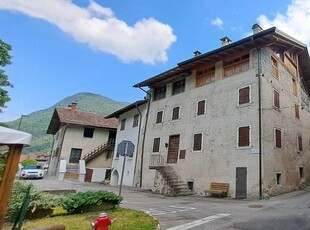 Quadrilocale in vendita, Tione di Trento saone