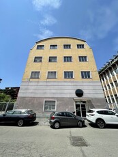Quadrilocale in Via Cadolini 34 in zona Corvetto, Lodi, Forlanini a Milano