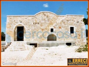 Rustico casale in ottime condizioni, in vendita in Contrada Cicerone 123, Ostuni