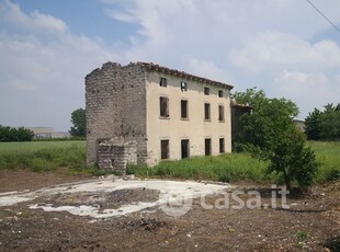 Rustico/Casale in Vendita in Casa Lascarina a Valeggio sul Mincio