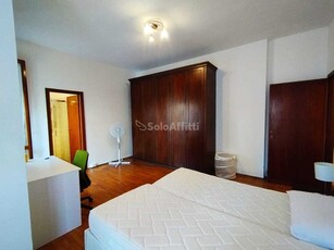 Stanza in Affitto a Modena, 400€, 120 m²