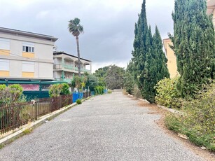 Terreno edificabile in Vendita a Siracusa, zona Grotticelle, 250'000€, 1100 m²