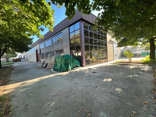 Vendita Capannone industriale, in zona CALERNO, SANT'ILARIO D'ENZA