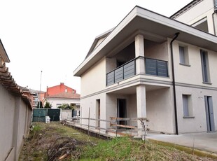 Vendita Casa semi indipendente, in zona CLINICA PIACENZA, PIACENZA