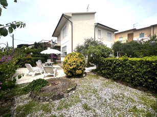 Villa Bifamiliare con giardino, Rosignano Marittimo castiglioncello