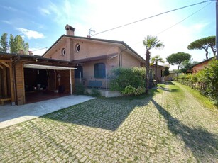 villa bifamiliare in vendita a Cervia