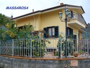 Villa in ottime condizioni, in vendita in Massarosa, Massarosa
