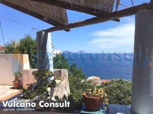 Villa in ottime condizioni, in vendita in Via Golia, Lipari