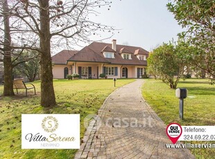 Villa in Vendita in a Milano