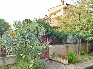 Villa in vendita in Via Amilcare Ponchielli, Cerveteri