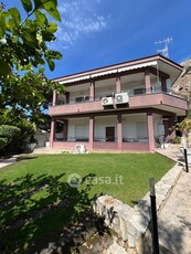 Villa in Vendita in Via Calpurnio 37 a Palermo