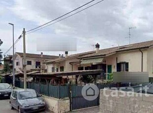 Villa in Vendita in Via Monterado a Roma