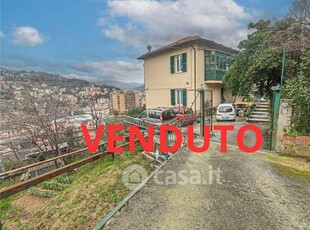 Villa in Vendita in Via Ortigara a Genova