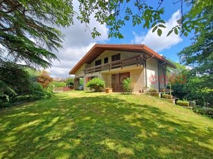 Villa singola in vendita a Comignago, via oleggio castello - Comignago, NO