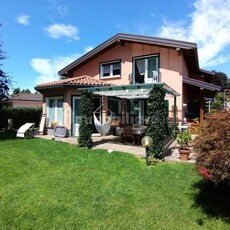 Villa unifamiliare in vendita, Appiano Gentile