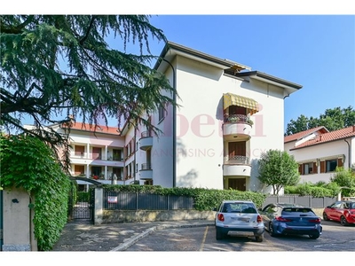 Appartamento in Via Vittorio Veneto , 23, Mariano Comense (CO)