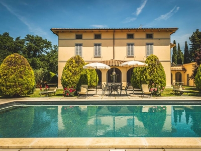 Piacevole casa a Castiglione Del Lago con piscina privata