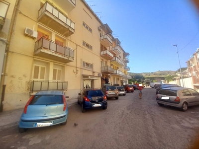 Trilocale in Via Giovanni di Giovanni in zona Contesse,gazzi,tremestieri a Messina