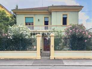 Casa indipendente in vendita a Forli'