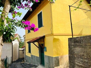 Casa indipendente in vendita a San Bartolomeo Al Mare