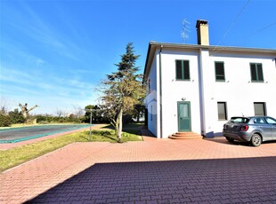 Villa in vendita a Forli'