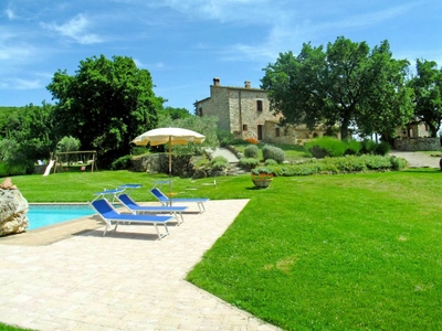 Casa con barbecue, piscina e terrazza + vista panoramica