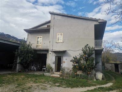 Casa indipendente - Casa singola a Frazione, Montebello di Bertona
