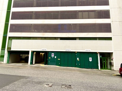 Garage / posto auto in affitto a Trieste Zone Di Pregio