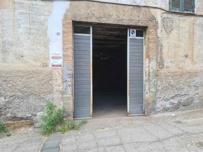 Garage / Posto auto in Via della Galleria a Soriano Nel Cimino
