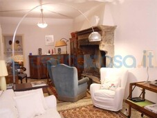Appartamento Quadrilocale in ottime condizioni in vendita a Tuscania