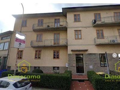 Appartamento con terrazzo in via firenze 374 interno 6, Prato