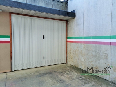 Box/Garage 19mq in vendita a Ivrea