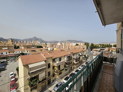 Casa a Palermo in Via Eugenio l'Emiro, L' Emiro