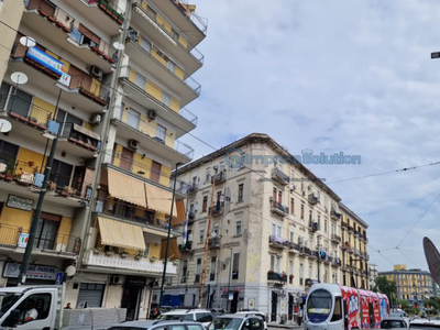 negozio in vendita a Napoli