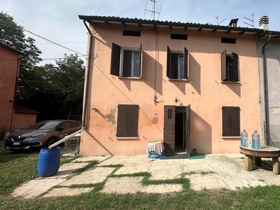 Casa indipendente con giardino in via g. matteotti 73, Sorbolo Mezzani