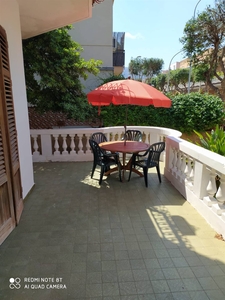 Villa in Via Galatea in zona Mondello a Palermo