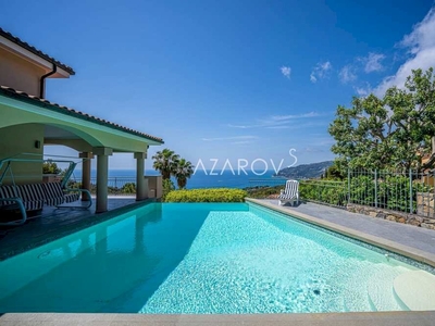Acquista villa ad Andora, Villa in vendita ad Andora - Immobili in Italia