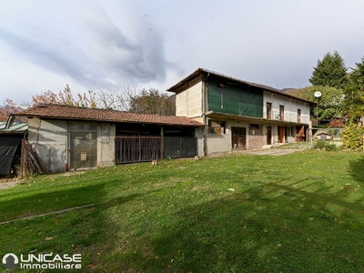 Ampia casa indipendente con giardino a Torre Pellice