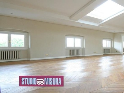 Appartamento di lusso di 220 m² in vendita piazza indipendenza, Firenze, Toscana