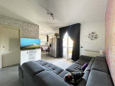 Appartamento in vendita a Carrara Massa Carrara Bonascola