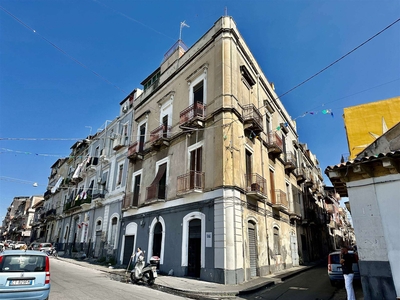 Appartamento in vendita a Catania Piazza Duomo