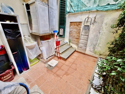 Appartamento in vendita a Firenze Lungarno Benvenuto Cellini