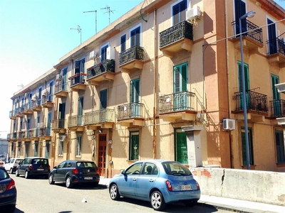 Appartamento in vendita a Messina Provinciale / Villa Dante