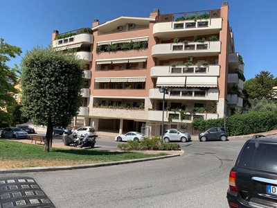 Appartamento in vendita a Roma Prati Fiscali