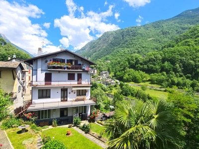 Appartamento in vendita a Torre Di Santa Maria Sondrio