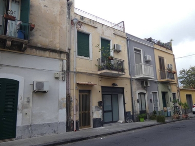 Appartamento indipendente in vendita a Catania Picanello