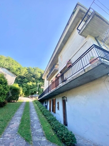Appartamento indipendente in vendita a Fivizzano Massa Carrara Monzone
