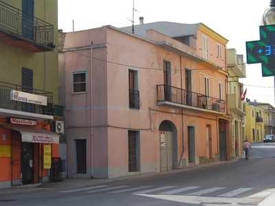 Casa semi indipendente da ristrutturare a Bari Sardo