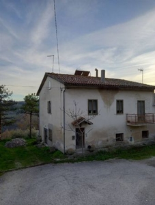 Casa semi indipendente da ristrutturare a Maiolati Spontini