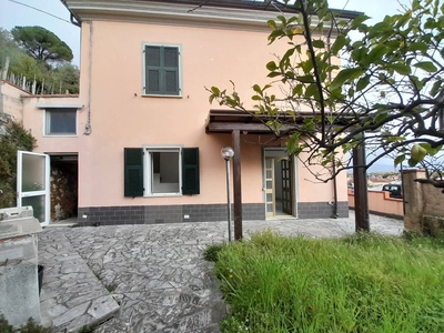 Casa semi indipendente in vendita a Ameglia La Spezia Cafaggio
